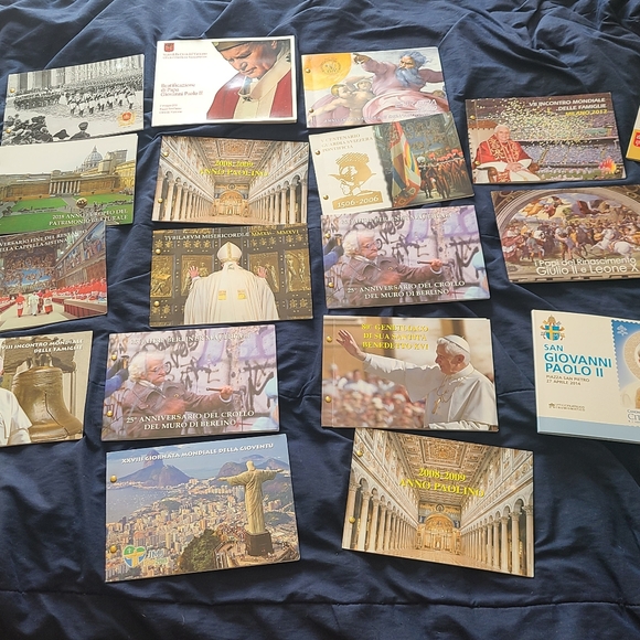 Vatican coin stamp folders - Picture 5 of 5